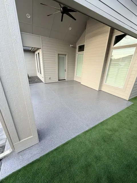 Resin4U job: covered patio turf