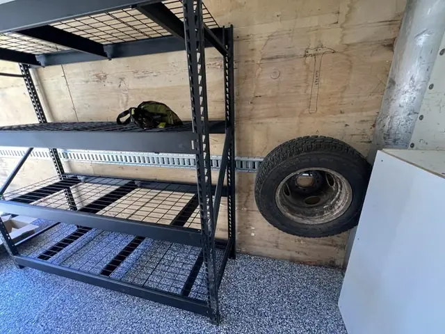 Resin4U: dust-control setup at the garage door